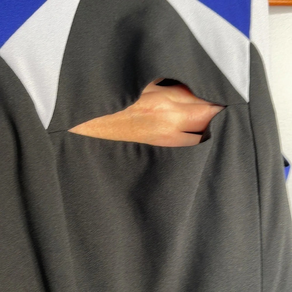 BCBGMAXAZRIA Geometric Cutout Dress Black Blue Sleeveless Fitted Baddie Size 4 - Picture 5 of 11